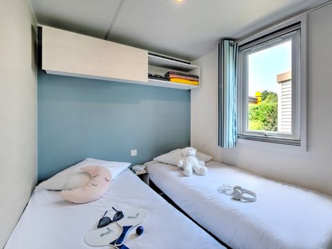 MOBILHOME 6 personnes - Homeflower Premium 35m² (3 chambres) + CLIM + terrasse semi-couverte + TV + draps + serviettes 