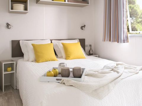 MOBILHOME 4 personnes - Mobil-home Confort 29m² (2 chambres) + TV + terrasse semi-couverte 