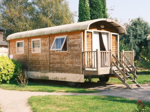HÉBERGEMENT INSOLITE 2 personnes - ROULOTTE