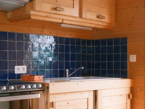 Hébergement 2 personnes - CABANE SUR L'EAU avec Jacuzzi