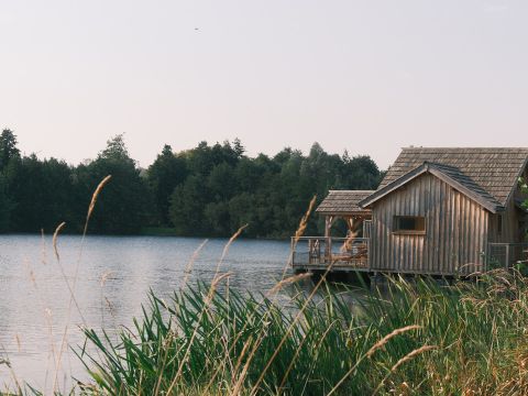 Hébergement 2 personnes - CABANE SUR L'EAU avec Jacuzzi