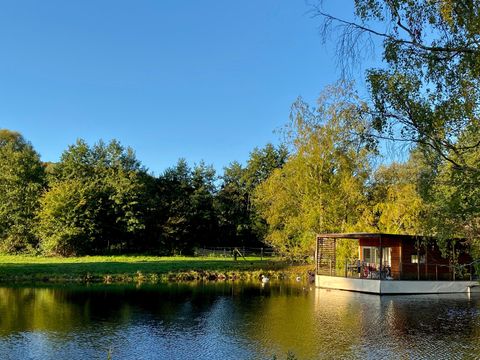 Hébergement 2 personnes - CABANE SUR L'EAU