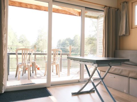 Hébergement 2 personnes - CABANE SUR L'EAU