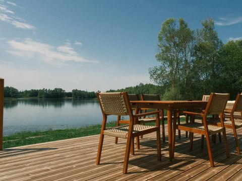 MAISON 12 personnes - Canadienne au bord du Lac