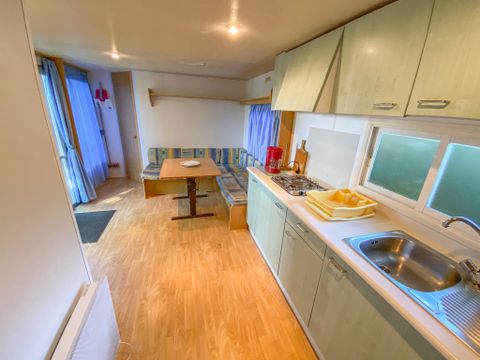 MOBILHOME 4 personnes - SUMENE (arrivée dimanche)