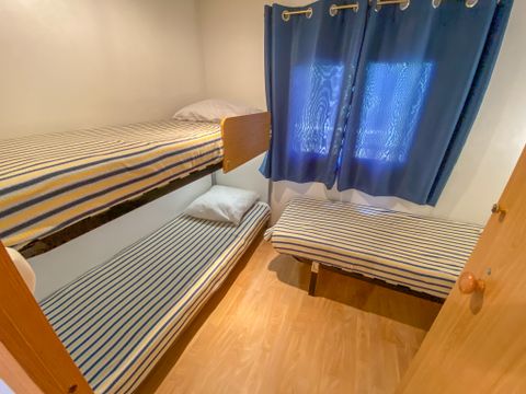 MOBILHOME 4 personnes - SUMENE (arrivée dimanche)