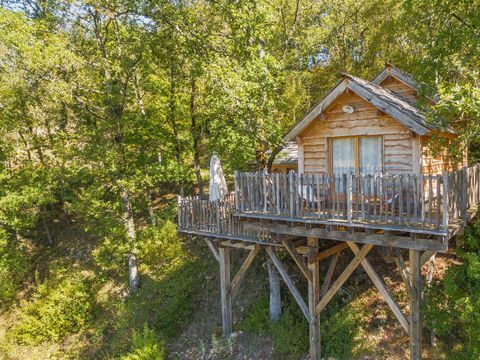 Hébergement 4 personnes - Cabane perchée Beaumont 4 pers.