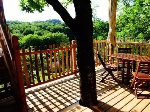 TENTE TOILE ET BOIS 4 personnes - Cabane Perchée Beaumont 3 Pièces 4 Personnes