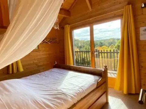 TENTE TOILE ET BOIS 4 personnes - Cabane Perchée Beaumont 3 Pièces 4 Personnes