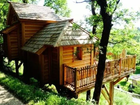 TENTE TOILE ET BOIS 4 personnes - Cabane Perchée Beaumont 3 Pièces 4 Personnes