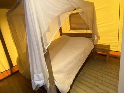 TENTE TOILE ET BOIS 5 personnes - Tente Safari Bastides 3 Pièces 5 Personnes