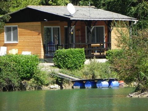 CHALET 6 personnes - PECHE CHALET 6 personnes - PECHE