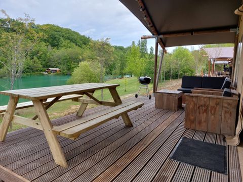 Tente en toile et en bois 7 personnes - tente safari de luxe