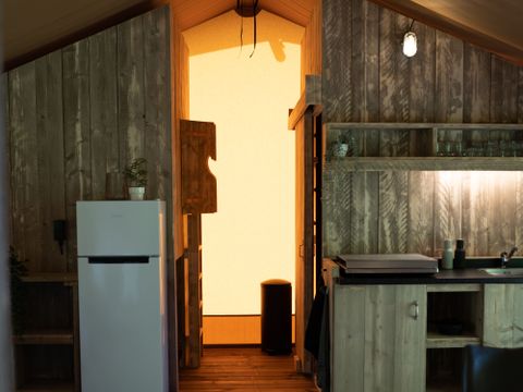 Tente en toile et en bois 7 personnes - tente safari de luxe
