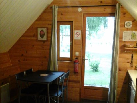 BUNGALOW 4 personnes - TRAPPEUR sans sanitaires