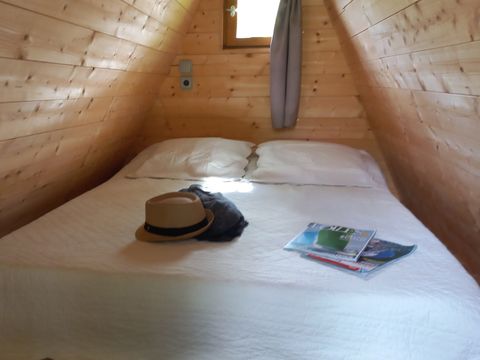 HÉBERGEMENT INSOLITE 2 personnes - REFUGE sans sanitaires