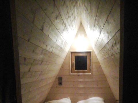 HÉBERGEMENT INSOLITE 2 personnes - REFUGE sans sanitaires