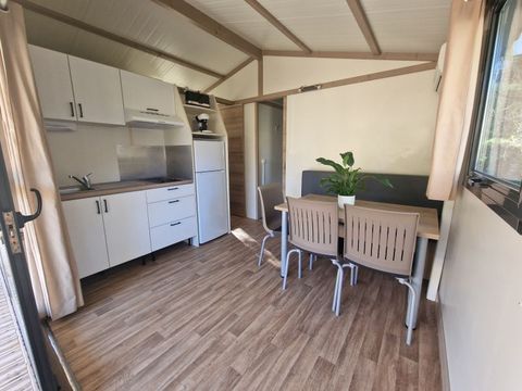 Chalet 5 personnes - Confort Jasmin - 2 chambres - -5 pers max - 25 m² - Terrasse