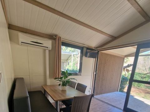 Chalet 5 personnes - Confort Jasmin - 2 chambres - -5 pers max - 25 m² - Terrasse