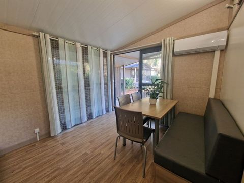 Chalet 5 personnes - Confort Mimosa - 2 chambres - -5 pers max - 28 m² - Terrasse - Local rangement