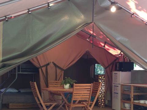 Tente en toile et en bois 2 personnes - Lodge Cocoon River 28m2 - 2 chambres - 5pers - Sans sanitaires - Terrasse