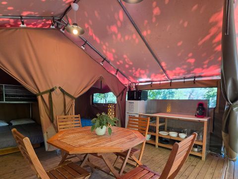 Tente en toile et en bois 2 personnes - Lodge Cocoon River 28m2 - 2 chambres - 5pers - Sans sanitaires - Terrasse