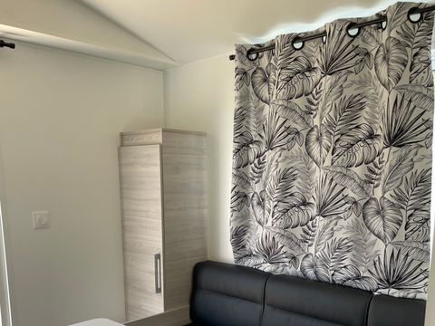 MAISON 2 personnes - Location Appart camp' hôtel avec terrasse 1ch/1 Sdb/Cuisine Salon/Prestation hôtelière