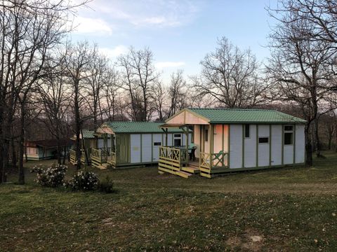 CHALET 5 personnes - 2 chambres (samedi à samedi du 06/07/24 au 31/08/24) 5 pers