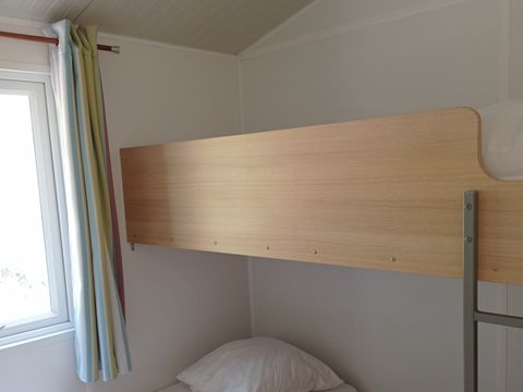 MOBILHOME 4 personnes - toilé sans sanitaires (arrivée samedi en pleine saison)