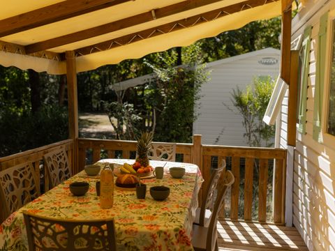 Mobilhome 8 personnes - Family 3 ch + canapé lit