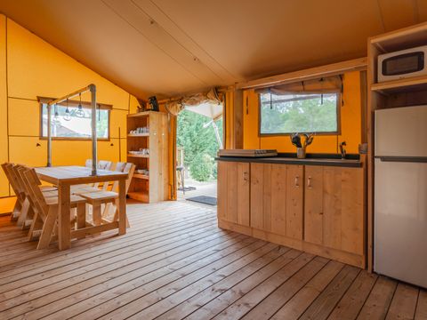 TENTE TOILE ET BOIS 5 personnes - Grives