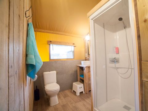 Tente en toile et en bois 6 personnes - Belle vue