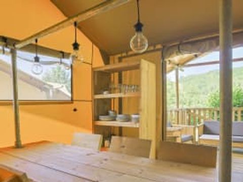 Tente en toile et en bois 5 personnes - Grives