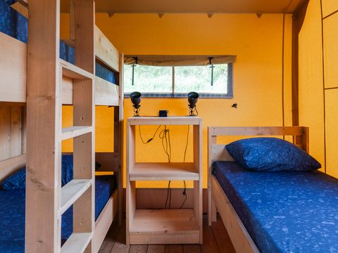 TENTE TOILE ET BOIS 5 personnes - Grives