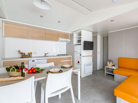 MOBILHOME 6 personnes - Premium | 3 Ch. | 6 Pers. | Terrasse surélevée | TV
