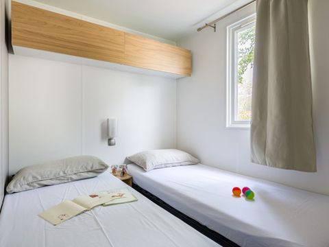 MOBILHOME 6 personnes - Premium | 3 Ch. | 6 Pers. | Terrasse surélevée | TV