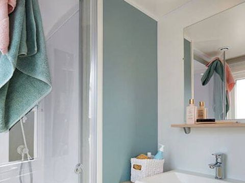 MOBILHOME 6 personnes - Mobil-home | Comfort | 3 Ch. | 6 Pers. | Terrasse surélevée | TV