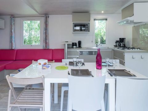 MOBILHOME 8 personnes - Mobil-home | Premium | 4 Ch. | 8 Pers. | Terrasse Couverte | TV