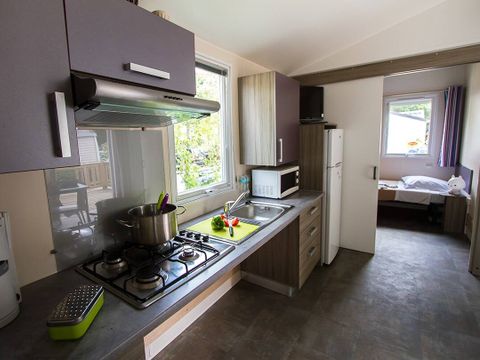 MOBILHOME 4 personnes - Mobil-home PMR | Comfort | 2 Ch. | 4 Pers. | Terrasse surélevée | 1 SDB | TV