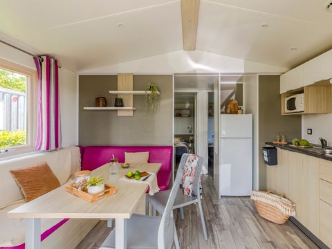 MOBILHOME 6 personnes - GRAND CONFORT 2 chambres 24m² TV MOBILHOME 6 personnes - GRAND CONFORT 2 chambres 24m² TV
