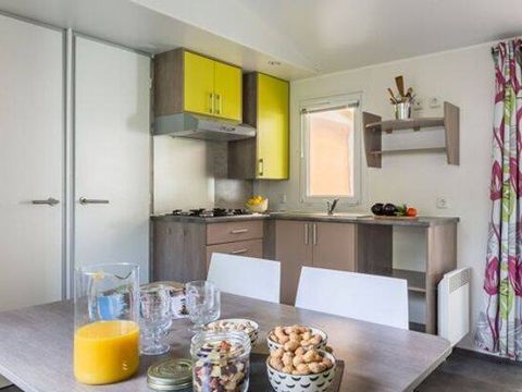MOBILHOME 6 personnes - Mobil-home | Comfort | 2 Ch. | 4/6 Pers. | Terrasse surélevée non couverte | 1 SDB | TV