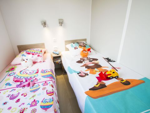 Mobilhome 6 personnes - M-Home - PREMIUM - 2 chambres - CLIM - TV - 31m²