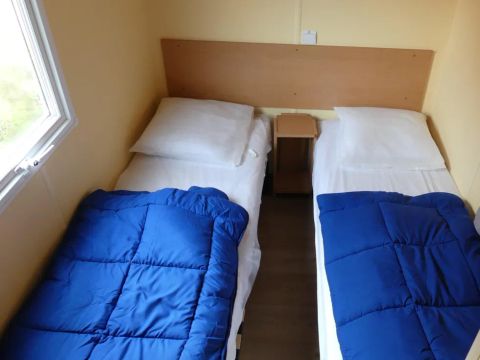 MOBILHOME 4 personnes - 2 chambres - terrasse couverte et fermée