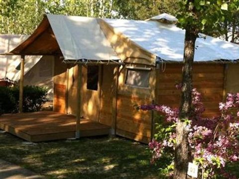 TENTE TOILE ET BOIS 6 personnes - Lodge URCHILO 6 personnes