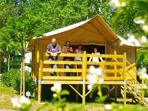 TENTE TOILE ET BOIS 6 personnes - Lodge ULIA (sur pilotis)