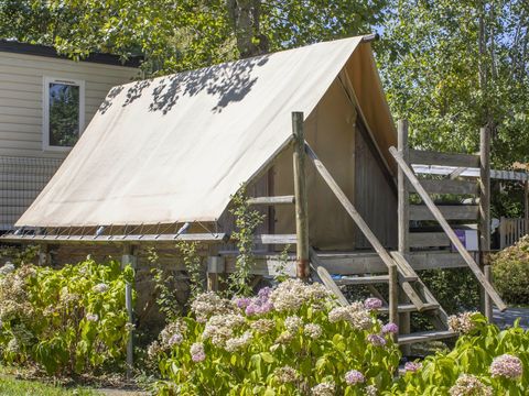 TENTE TOILE ET BOIS 2 personnes - Lodge BELTXU 2 personnes