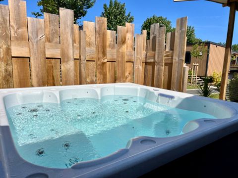 MOBILHOME 6 personnes - Mobile-home LUXE JARA avec spa 6 personnes