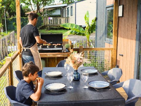 MOBILHOME 4 personnes - Mobile-home LUXE ANDIA avec spa 4 personnes