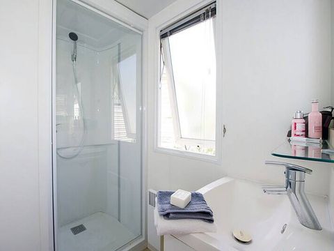 MOBILHOME 4 personnes - Mobil-home | Comfort | 2 Ch. | 4 Pers. | Terrasse surélevée
