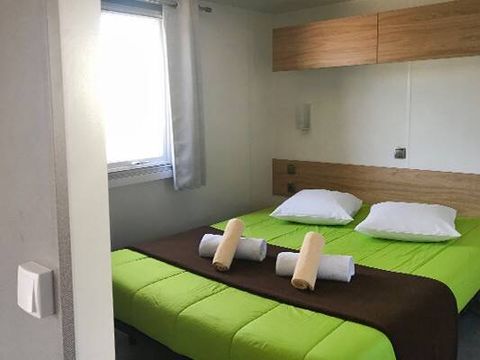 MOBILHOME 4 personnes - Mobil-home PMR | Comfort | 2 Ch. | 4 Pers. | Terrasse surélevée | Clim.